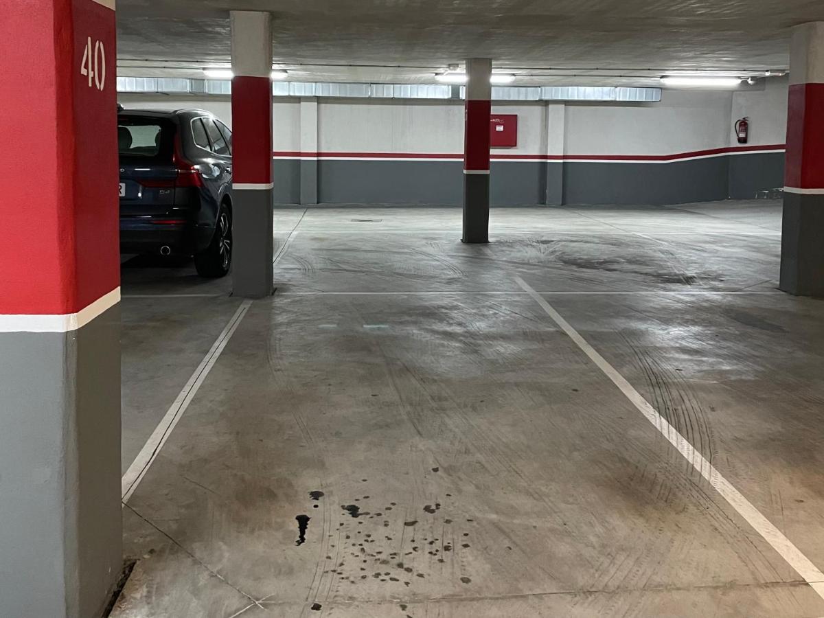 Estudio Centrico 1 Con Terraza Y Parking Privado * Ourense